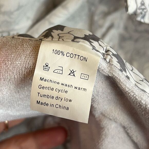 5 for $25🔥DSGN Baby Grey & White Pattern Nursing Cover - Picture 4 of 8